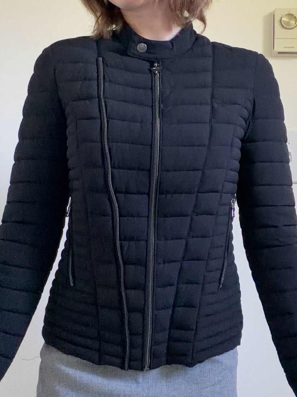 Guess black puffer jacket with zipper details